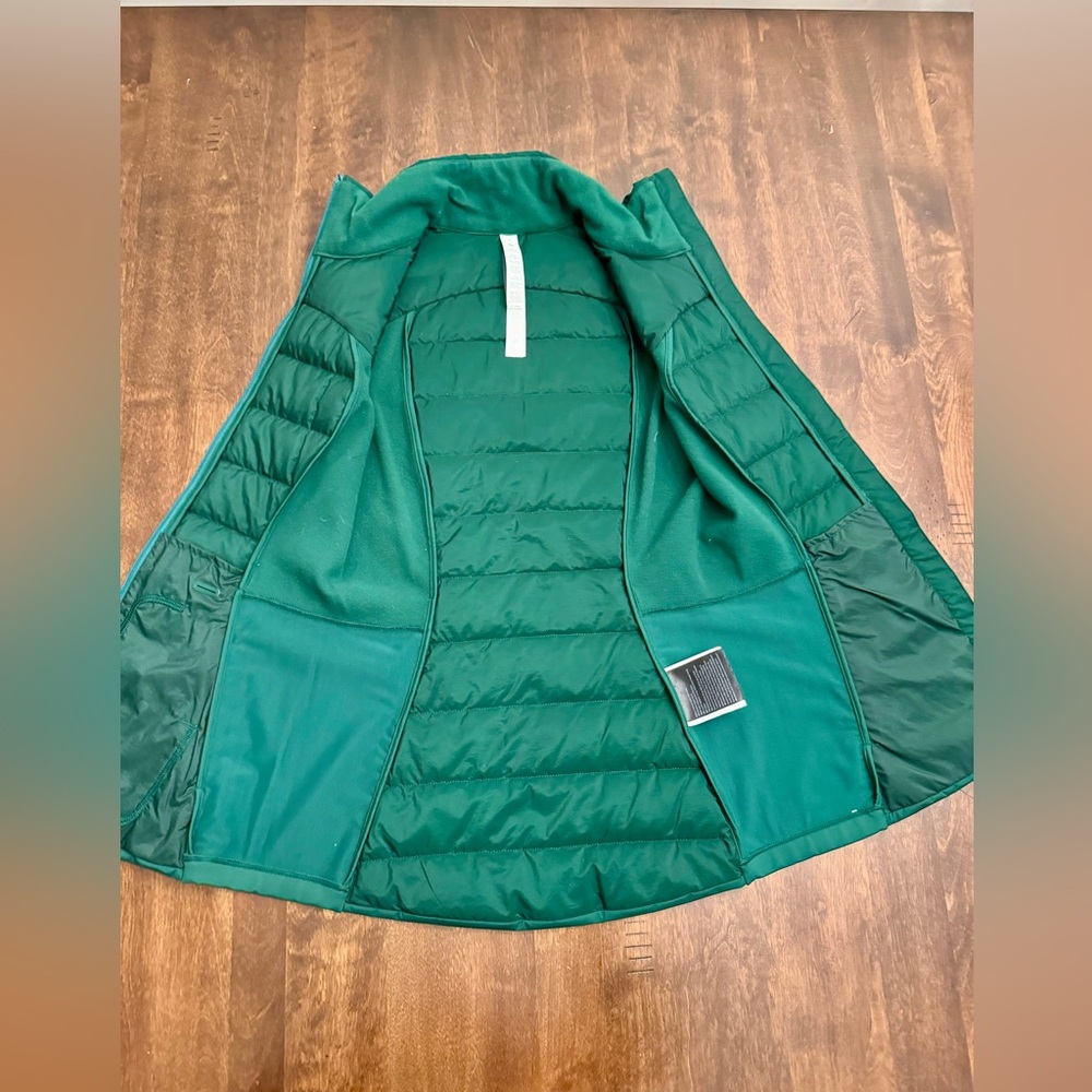 EUC! Lululemon Down For It All Vest, sz 2 - Picture 8 of 16